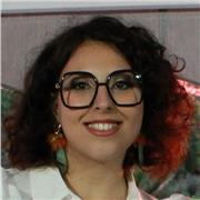 Laureata in scenografia e graphic designer impartisce lezioni private di softwere grafici- storia dell'arte e altro